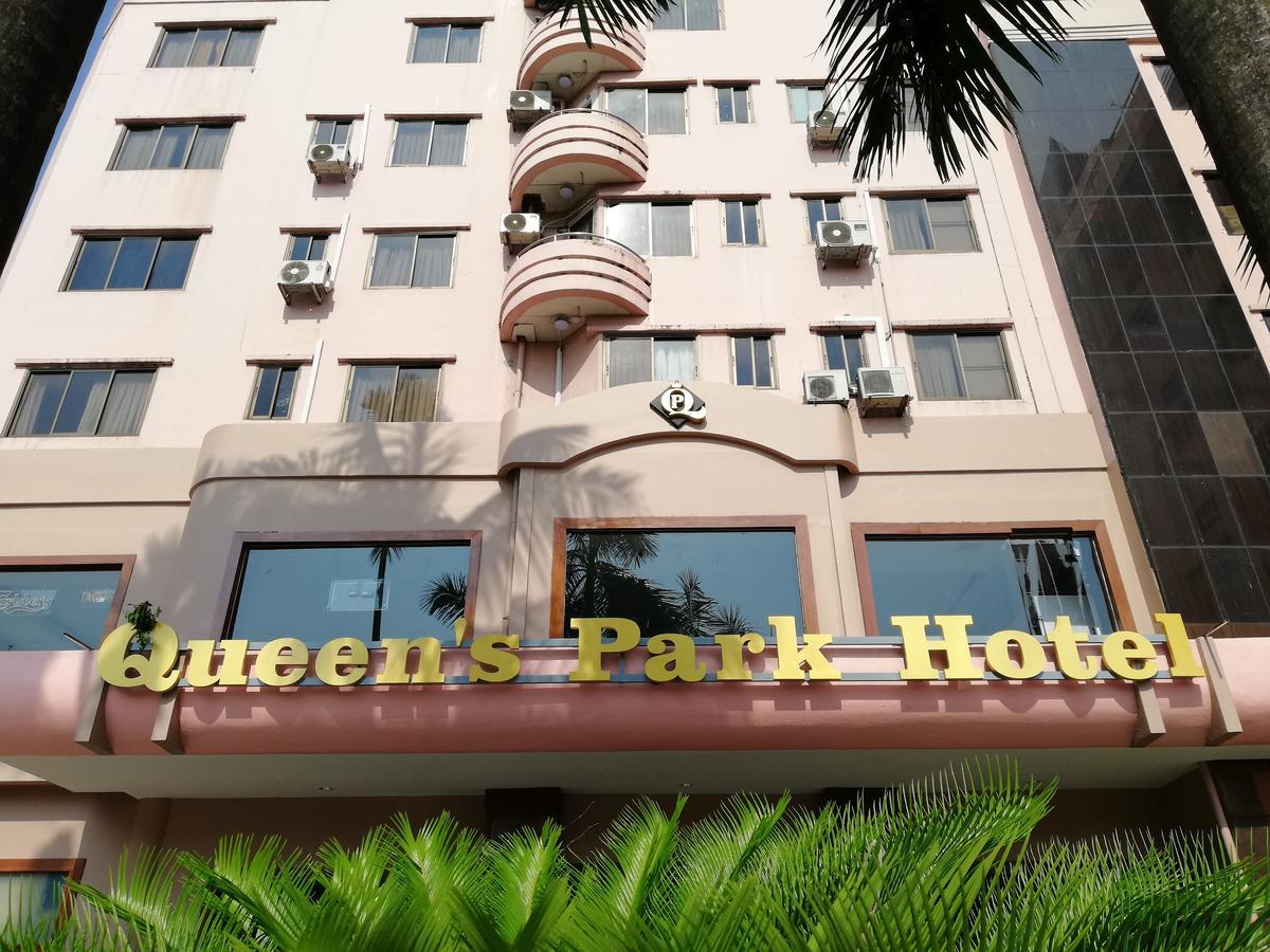 Queen'S Park Hotel Yangon Exterior foto